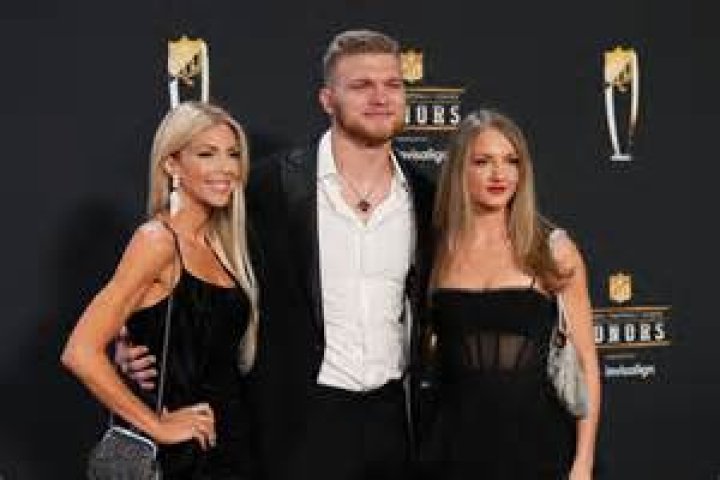 Aidan Hutchinson’s Mom Melissa Sinkevics Dons PVC Heels at NFL Honors