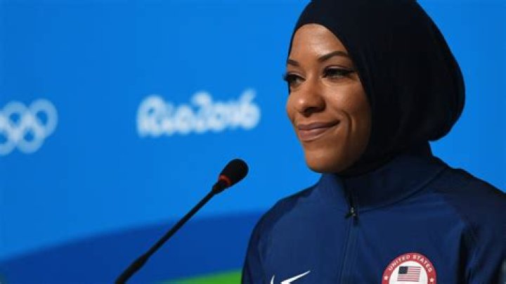 Ibtihaj Muhammad makes U.S. history, wears hijab in Rio ABC7 Los Angeles